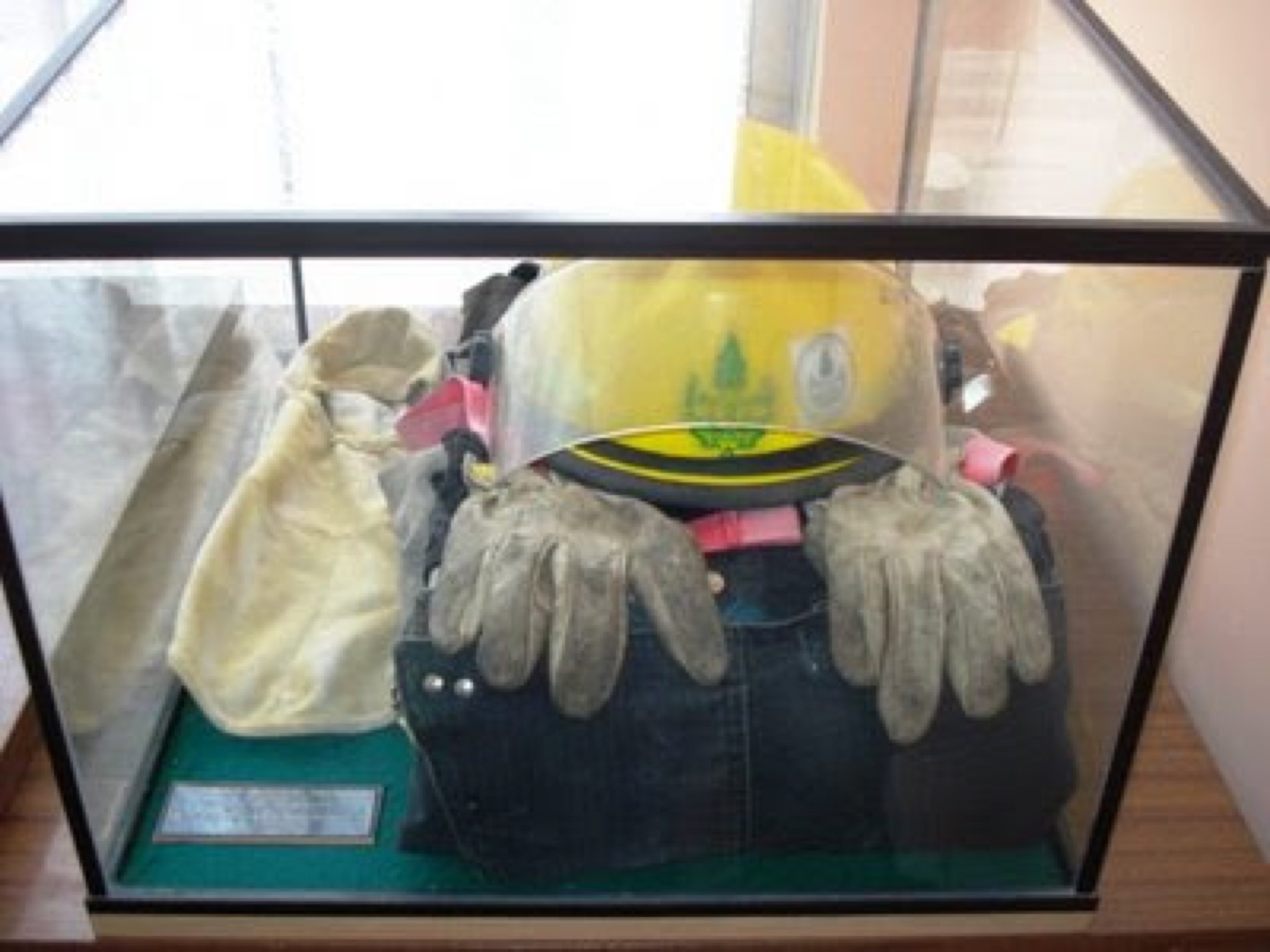 Exhibición de uniforme y equipo en nuestro homenaje